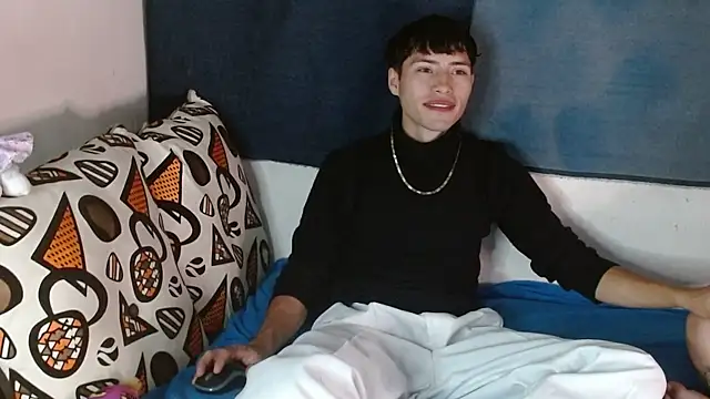 nolanjay  online show from 02-10-25, 05:14