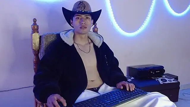 nolanjay  online show from 02-14-25, 03:47