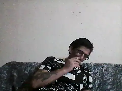 Snapshot of Zgodanilep chatting on 02-22-25, 05:44 Zgodanilep online show from 02-22-25, 05:44