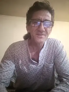 Snapshot of Zgodanilep chatting on 03-17-25, 07:58 Zgodanilep online show from 03-17-25, 07:58