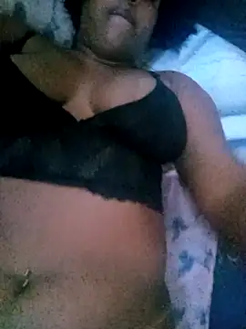 Snapshot of LuahSanthos chatting on 01-14-26, 10:54 LuahSanthos online show from 01-14-26, 10:54