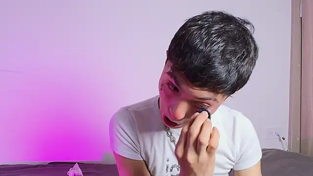 Snapshot of Justyn_Ross chatting on 09-27-25, 11:10 Justyn Ross online show from 09-27-25, 11:10