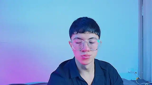 Snapshot of Justyn_Ross chatting on 09-28-25, 09:31 Justyn Ross online show from 09-28-25, 09:31