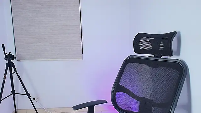 Snapshot of Justyn_Ross chatting on 10-03-25, 06:32 Justyn Ross online show from 10-03-25, 06:32