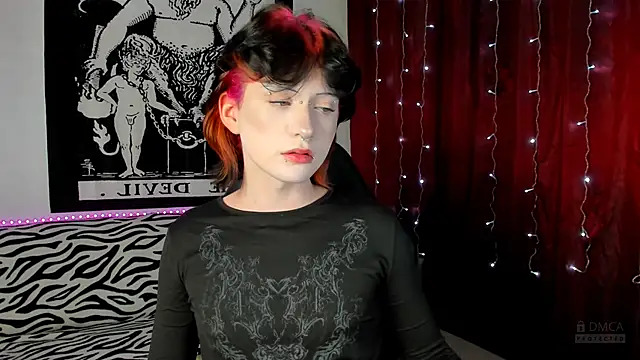 Snapshot of Vailyreb_ chatting on 12-30-24, 07:32 Vailyreb online show from 12-30-24, 07:32