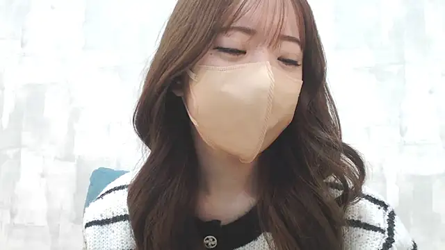 LOVE MOMO LOVE online show from 12-16-24, 11:22