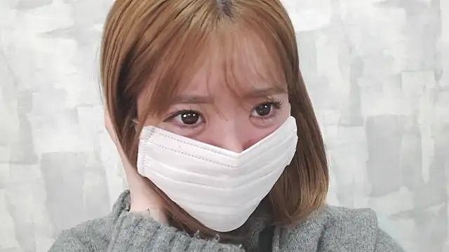 Snapshot of LOVE_MOMO_LOVE chatting on 12-01-25, 11:37 LOVE MOMO LOVE online show from 12-01-25, 11:37