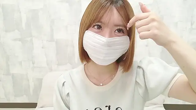 Snapshot of LOVE_MOMO_LOVE chatting on 04-13-26, 12:43 LOVE MOMO LOVE online show from 04-13-26, 12:43