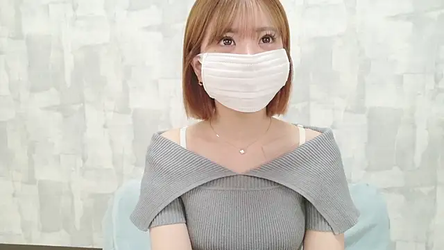Snapshot of LOVE_MOMO_LOVE chatting on 04-16-26, 12:17 LOVE MOMO LOVE online show from 04-16-26, 12:17