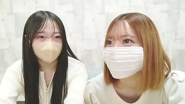 Snapshot of LOVE_MOMO_LOVE chatting on 05-26-26, 11:28 LOVE MOMO LOVE online show from 05-26-26, 11:28