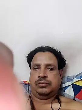 Raj1043 online show from 12-28-24, 10:34