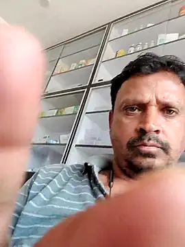 Snapshot of Raj1043 chatting on 06-12-26, 06:34 Raj1043 online show from 06-12-26, 06:34