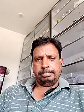 Snapshot of Raj1043 chatting on 06-13-26, 06:00 Raj1043 online show from 06-13-26, 06:00