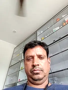 Snapshot of Raj1043 chatting on 06-21-26, 05:21 Raj1043 online show from 06-21-26, 05:21