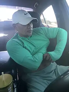 EatMyCake831 online show from 10-16-25, 06:31