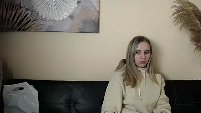  Nicole new online show from 11-07-25, 11:32