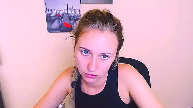 Snapshot of _Nicole_new chatting on 07-28-26, 02:13 Nicole new online show from 07-28-26, 02:13