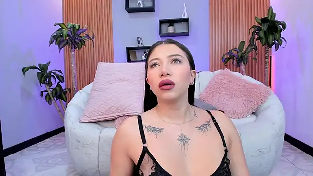 Aixaa charles online show from 09-17-25, 12:18