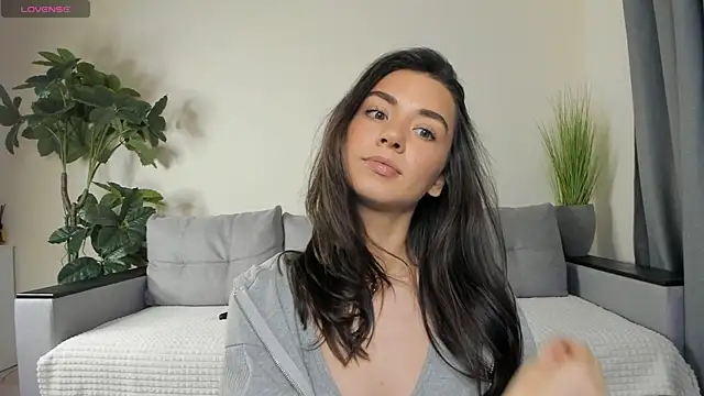 NicoleLuv online show from 12-19-24, 01:07