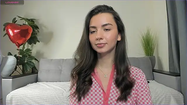 NicoleLuv online show from 02-20-25, 07:19