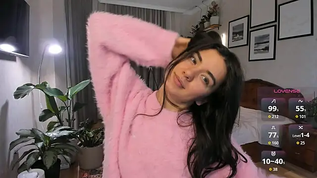 NicoleLuv online show from 12-22-25, 04:04