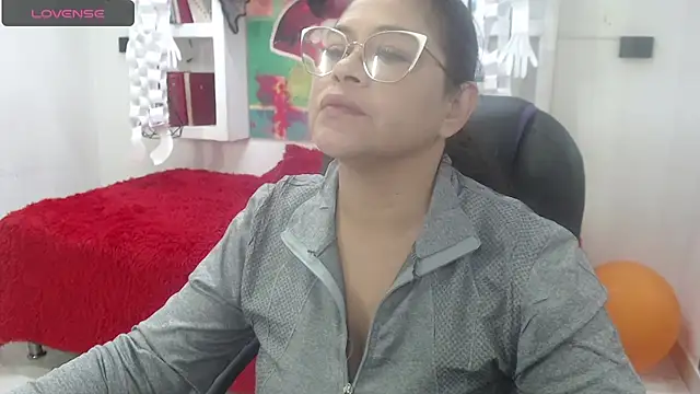 sexy lady 0 online show from 10-18-25, 12:28