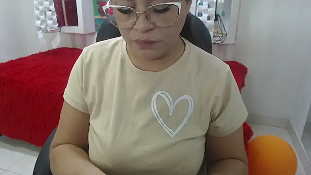 sexy lady 0 online show from 10-24-25, 11:50