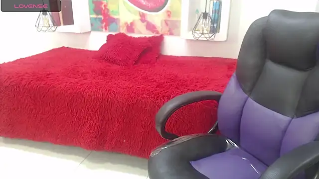 sexy lady 0 online show from 11-03-25, 11:55