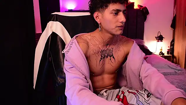 DemonKush-- online show from 08-07-26, 04:58