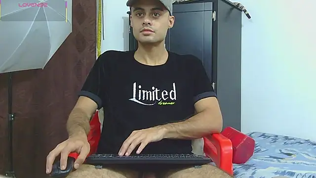 Snapshot of Spartan-Blaze chatting on 03-10-25, 02:17 Spartan-Blaze online show from 03-10-25, 02:17