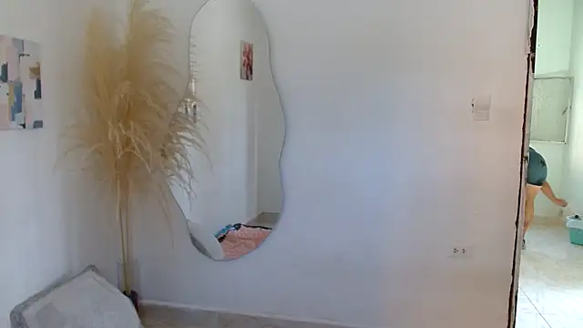 Mary Pompis online show from 01-18-25, 02:12