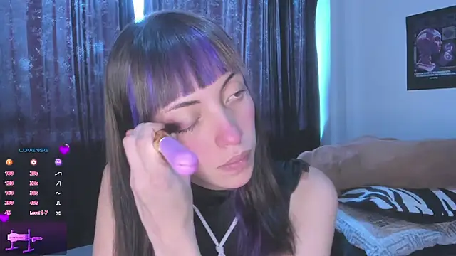 Snapshot of MiaGoth_ chatting on 10-09-25, 07:45 MiaGoth online show from 10-09-25, 07:45