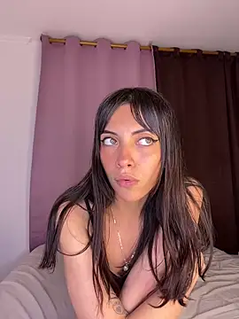 Snapshot of MiaGoth_ chatting on 04-07-26, 11:37 MiaGoth online show from 04-07-26, 11:37