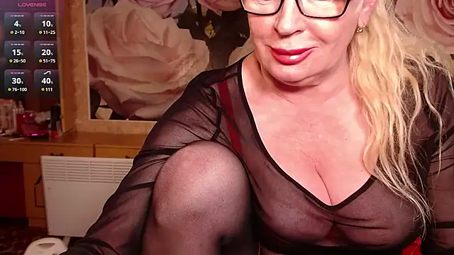 Snapshot of MarineSweet chatting on 01-18-25, 01:08 MarineSweet online show from 01-18-25, 01:08