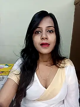 Miss-Riyasingh online show from 12-21-25, 04:30