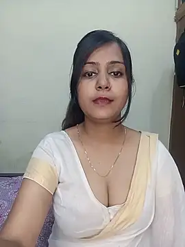 Snapshot of Miss-Riyasingh chatting on 06-14-26, 05:26 Miss-Riyasingh online show from 06-14-26, 05:26