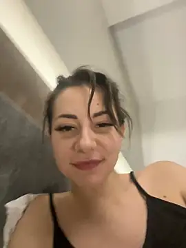 Snapshot of BelleSkye chatting on 01-26-25, 08:23 BelleSkye online show from 01-26-25, 08:23