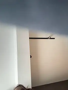 Snapshot of BelleSkye chatting on 03-20-25, 01:37 BelleSkye online show from 03-20-25, 01:37