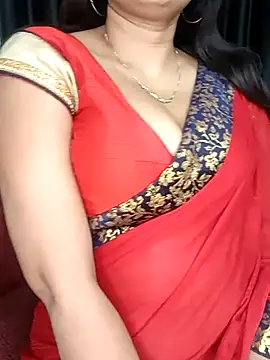 Snapshot of kaamuk_shweta chatting on 03-11-25, 04:29 kaamuk shweta online show from 03-11-25, 04:29