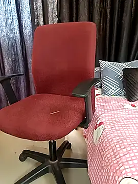 Snapshot of kaamuk_shweta chatting on 03-21-25, 05:43 kaamuk shweta online show from 03-21-25, 05:43