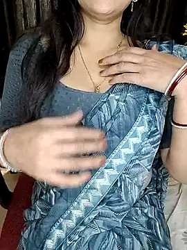 Snapshot of kaamuk_shweta chatting on 09-30-25, 05:01 kaamuk shweta online show from 09-30-25, 05:01