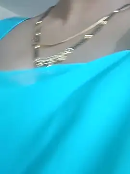 Snapshot of kaamuk_shweta chatting on 10-26-25, 06:58 kaamuk shweta online show from 10-26-25, 06:58