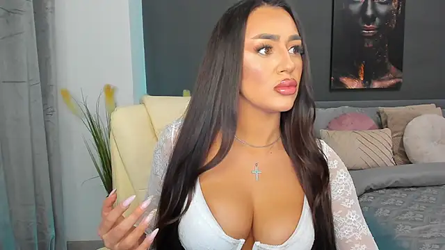 Sonia  Rey online show from 02-12-25, 05:37