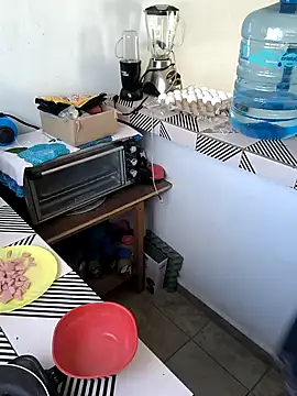 EmpaticBolillo online show from 11-08-25, 03:23