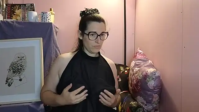 Snapshot of bella-louva chatting on 06-09-26, 06:41 bella-louva online show from 06-09-26, 06:41