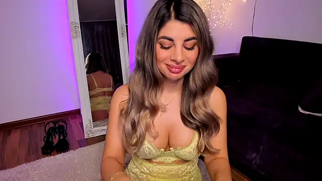 Snapshot of Queenofyouredreams chatting on 04-03-26, 10:08 Queenofyouredreams online show from 04-03-26, 10:08