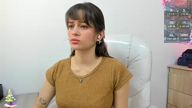 Laayla fiire2 online show from 12-17-24, 12:54