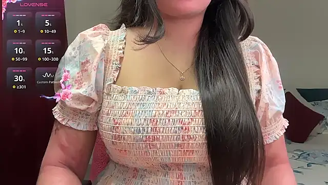 Snapshot of nandini_7 chatting on 02-17-26, 05:52 nandini 7 online show from 02-17-26, 05:52