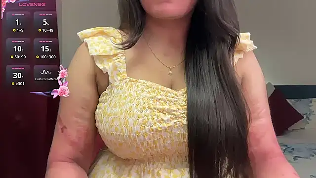 Snapshot of nandini_7 chatting on 02-23-26, 06:05 nandini 7 online show from 02-23-26, 06:05