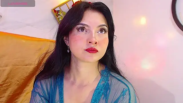 Snapshot of _Rouse_v chatting on 01-17-25, 01:35 Rouse v online show from 01-17-25, 01:35